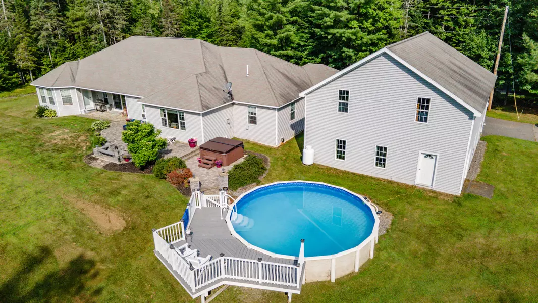 168 Higgins RD, Pittsfield, ME 04967