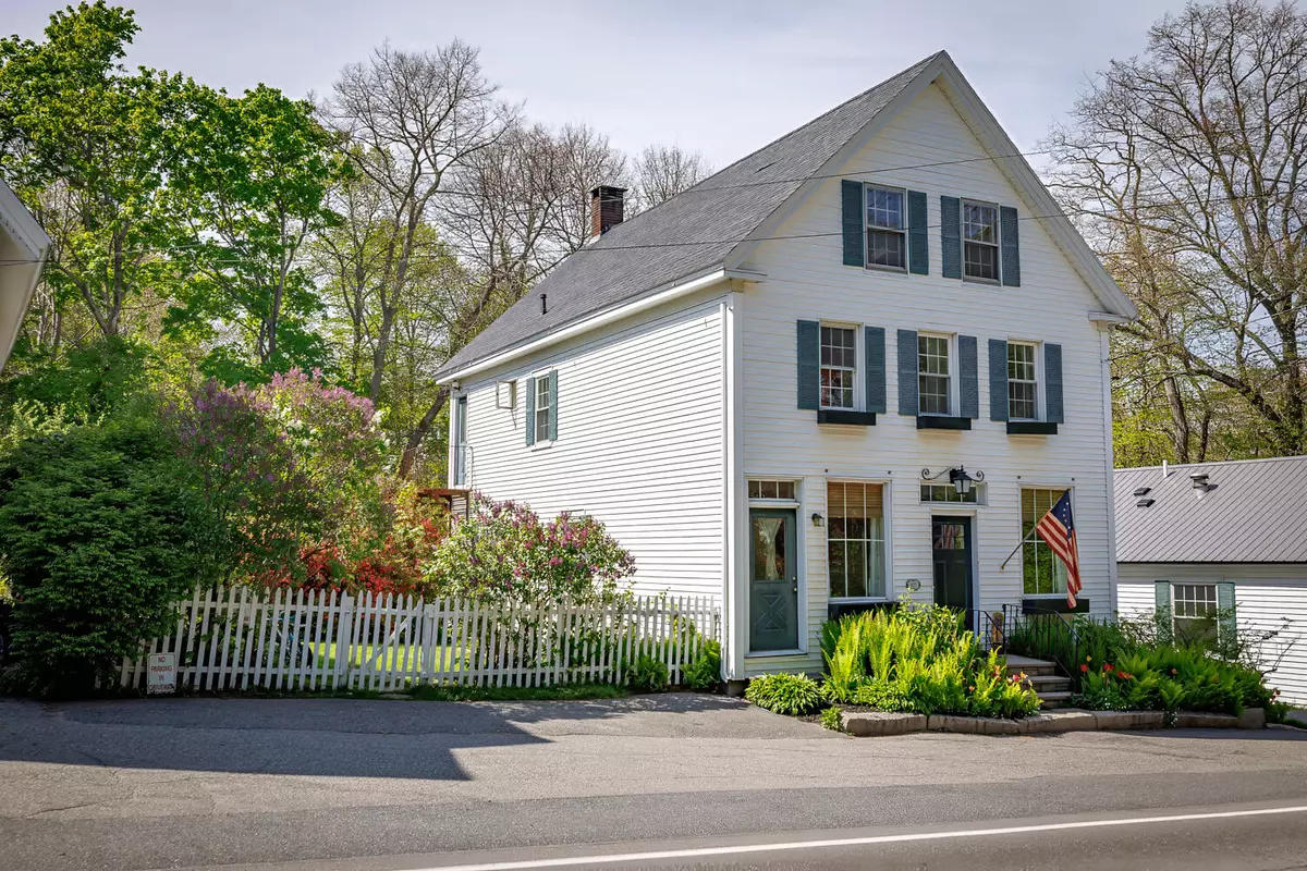 Mount Desert, ME 04660,1127 Main ST