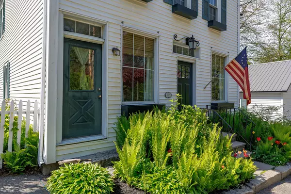 Mount Desert, ME 04660,1127 Main ST