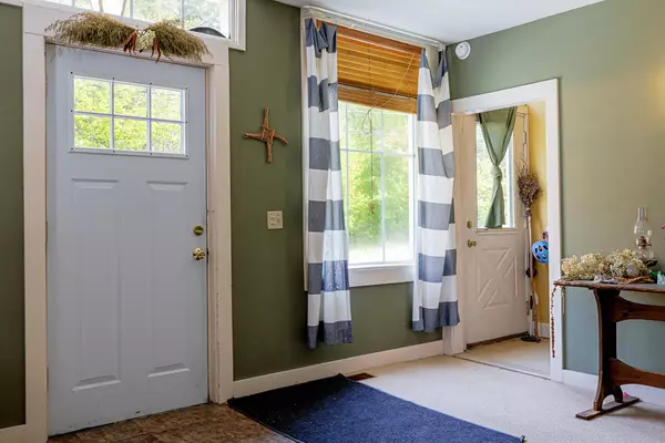 Mount Desert, ME 04660,1127 Main ST