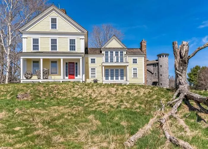 301 Fiddlers Reach, Phippsburg, ME 04562