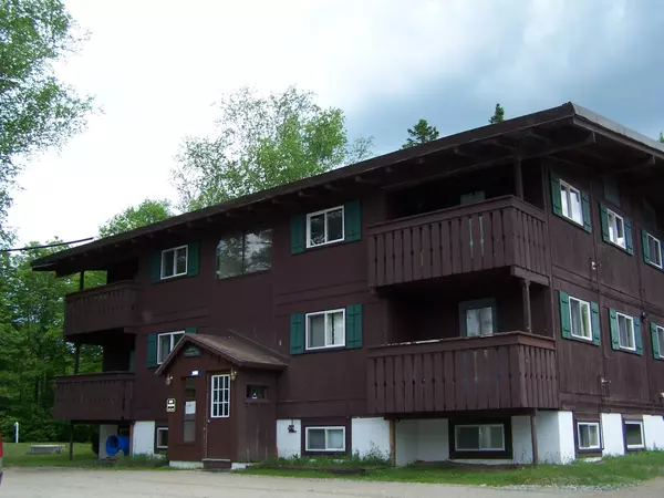 3185 Carrabassett DR #8, Carrabassett Valley, ME 04947