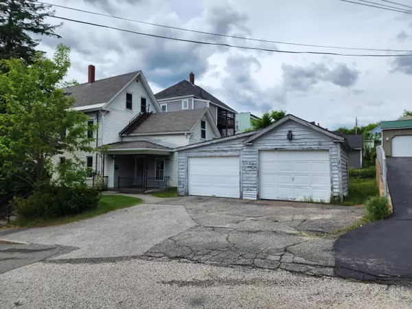 15 Main ST, Jay, ME 04239
