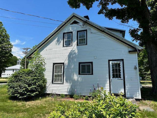 Kingfield, ME 04947,5 Maple ST