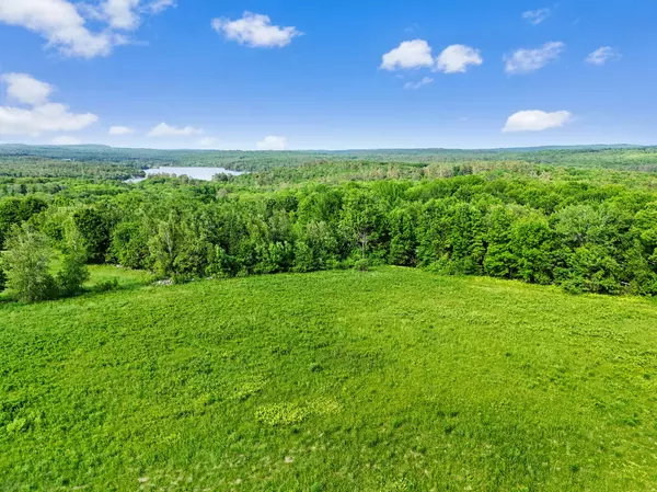 Readfield, ME 04355,2 Balsam DR