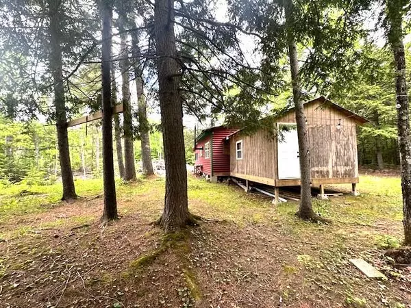 Kingfield, ME 04947,470 Rapid Stream RD