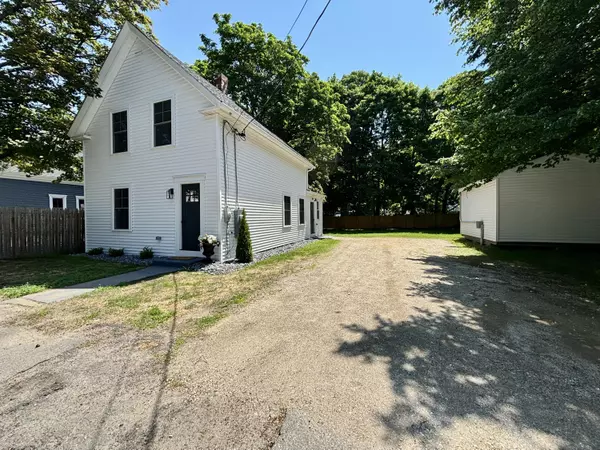 3 Pleasant ST, Lisbon, ME 04252