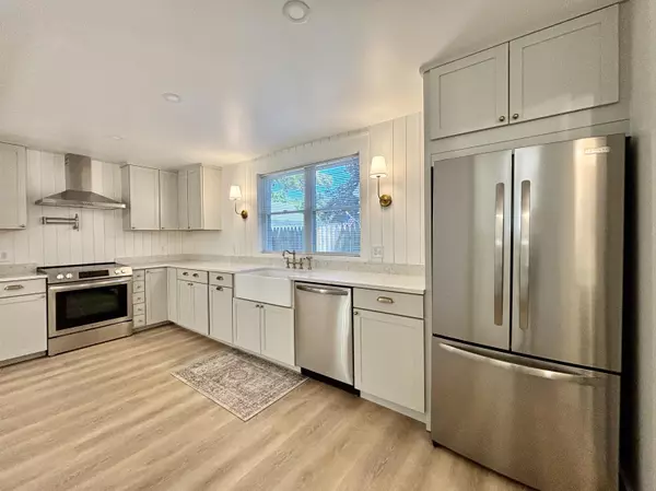 Lisbon, ME 04252,3 Pleasant ST