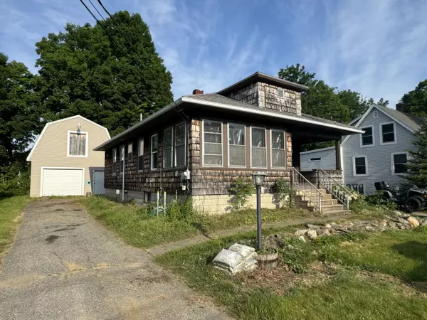 Auburn, ME 04210,64 Gillander AVE