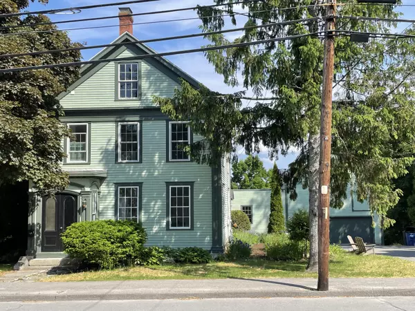 92 Main ST, Orono, ME 04473