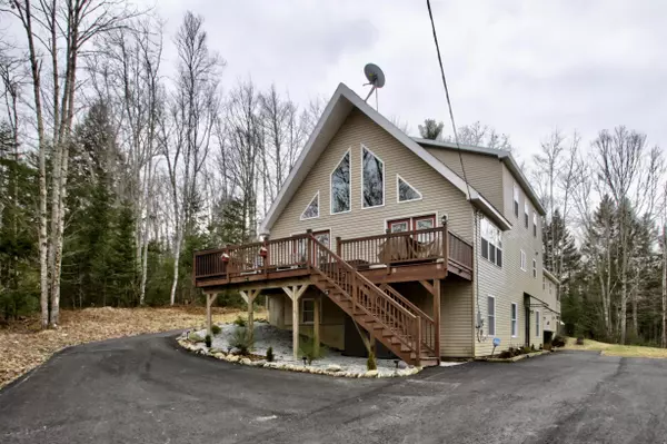 1450 Manktown RD, Waldoboro, ME 04572