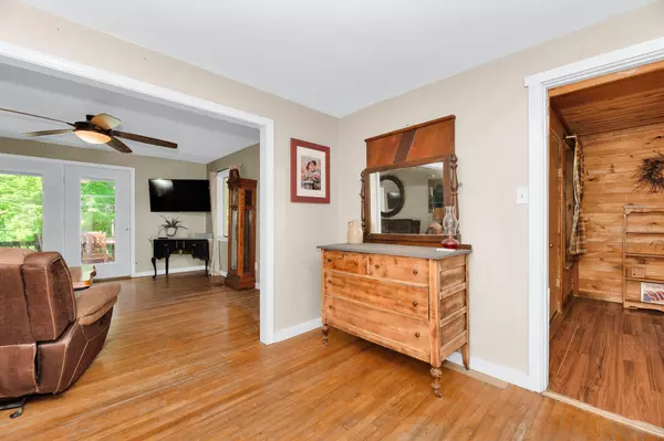 Wilton, ME 04294,28 Prospect ST