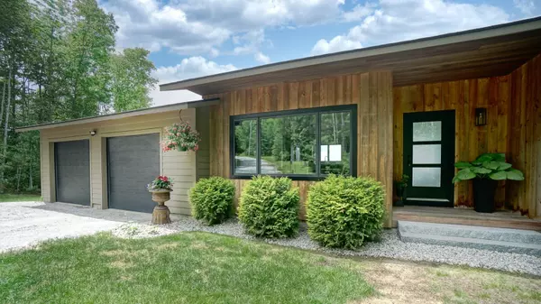 Otisfield, ME 04270,51 W West Andrews RD