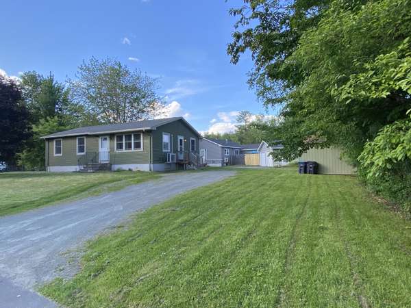 23 Lee LN, Old Town, ME 04468