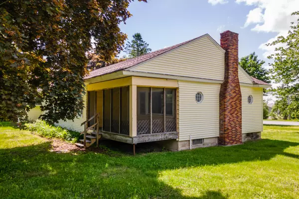 Hermon, ME 04401,2423 Route 2