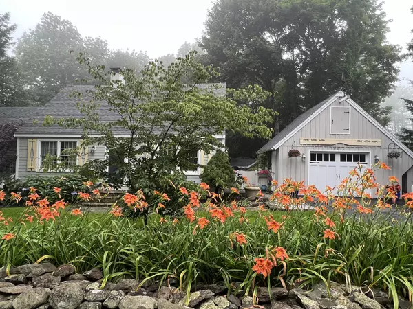 Camden, ME 04843,163 Chestnut ST