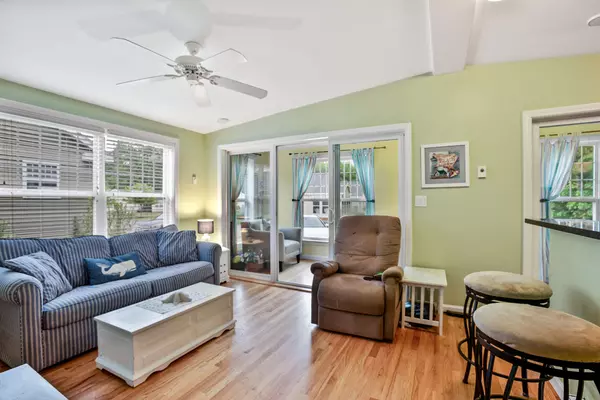 Wells, ME 04090,412 Post RD #245