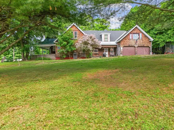 Madison, ME 04950,221 Main ST