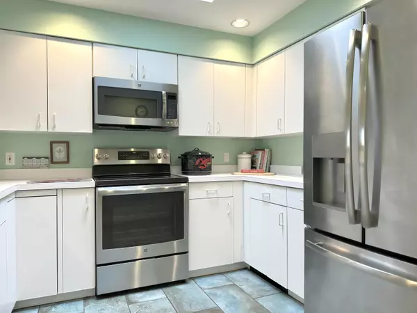 Rockport, ME 04856,60 Village WAY #60