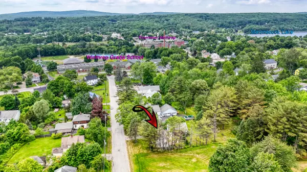 Winthrop, ME 04364,44 Pleasant ST