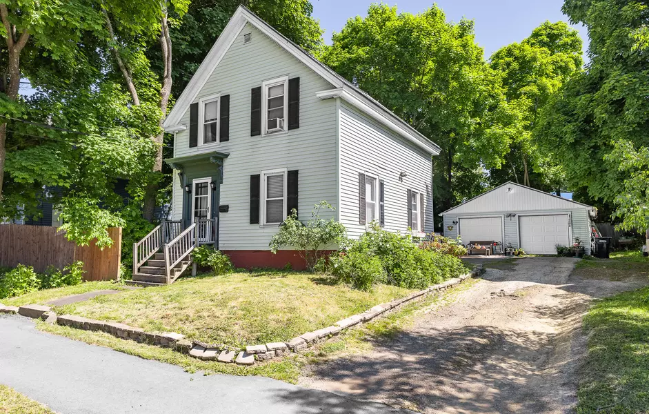 24 Pier ST, Bangor, ME 04401