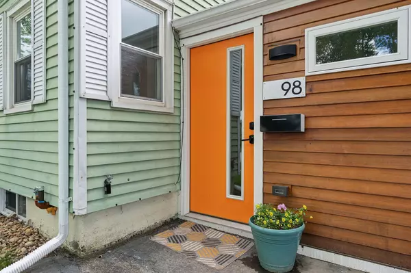 South Portland, ME 04106,98 Linton ST