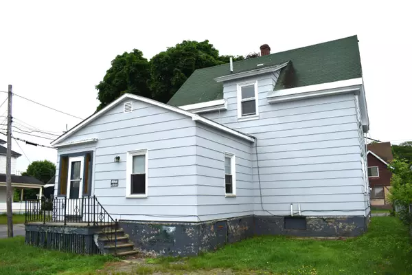 Millinocket, ME 04462,17 Katahdin AVE