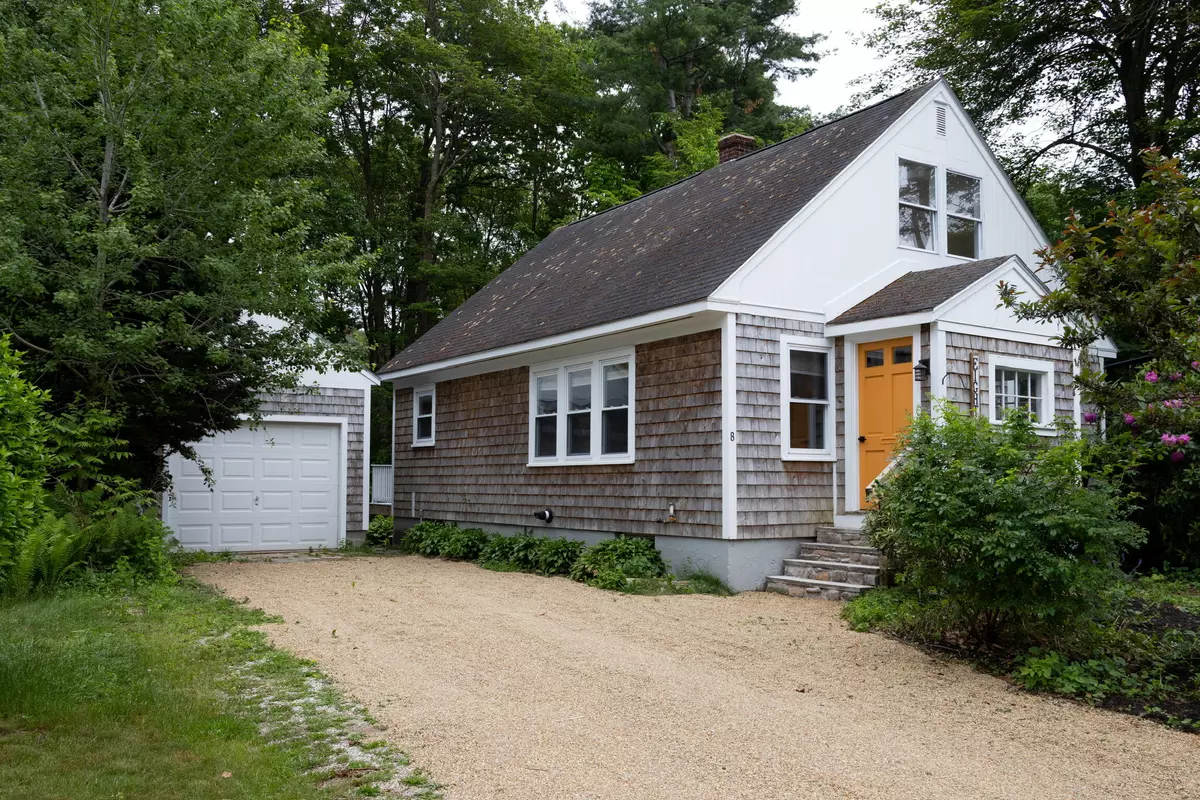 South Portland, ME 04106,8 Boyd RD