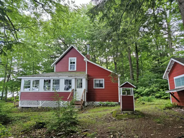 593 Great Moose DR, Hartland, ME 04943