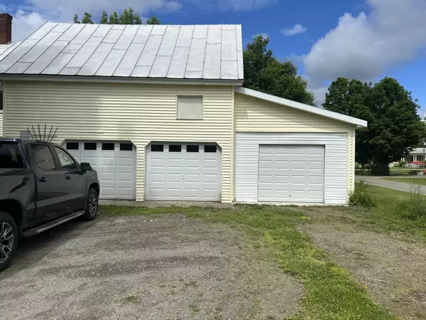 Phillips, ME 04966,22 Whitney ST