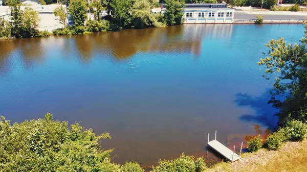 Sanford, ME 04073,27 Riverside AVE