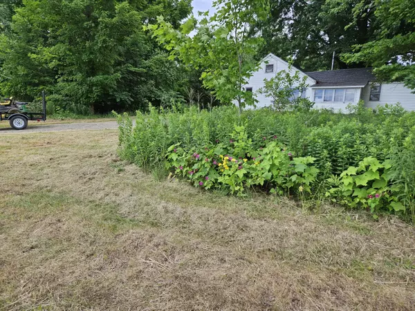 Newport, ME 04953,62 Mullen RD