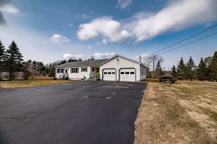 315 Gray RD, Vassalboro, ME 04989