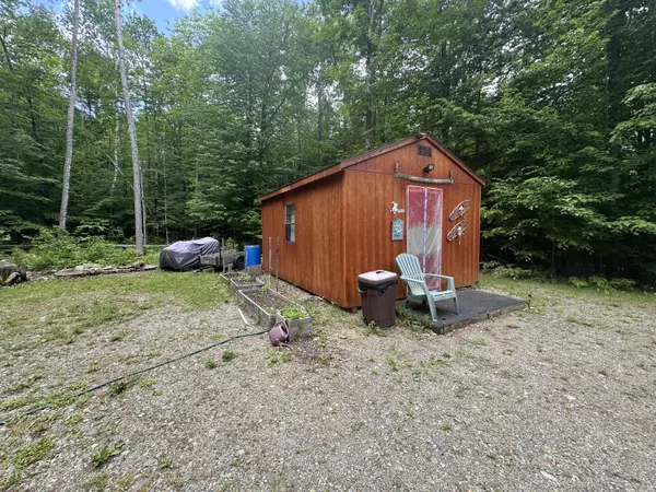 41 Abbott DR, Enfield, ME 04493