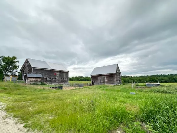 129 Pleasant ST, Wilton, ME 04294