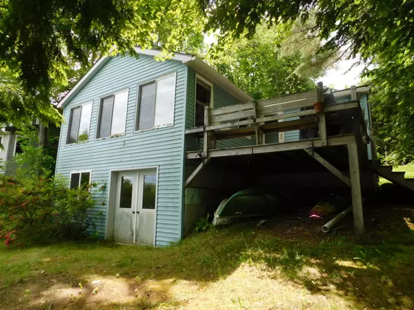 33 Widgeon RD, Madison, ME 04950