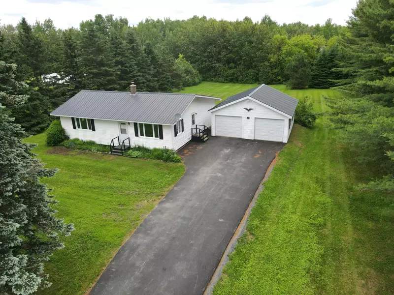 55 Hughes RD, Mapleton, ME 04757