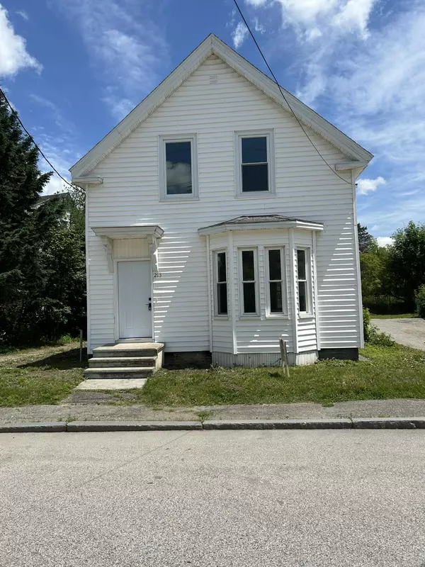 Lewiston, ME 04240,213 Oak ST