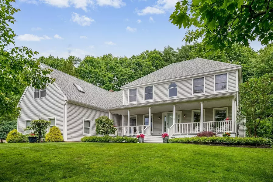 5 Woodspell RD, Scarborough, ME 04074