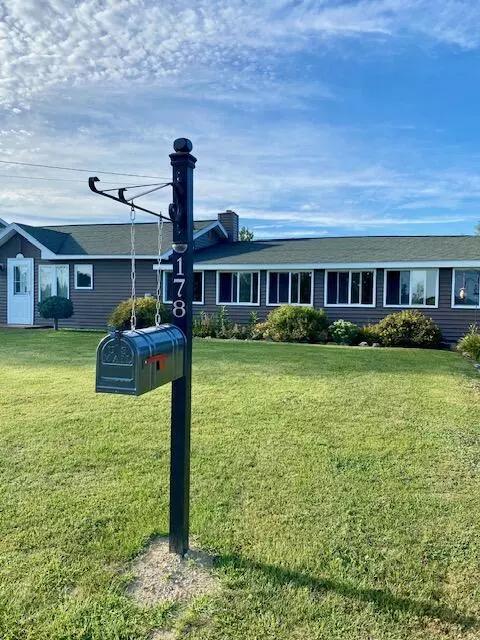 Hudson, ME 04449,178 Potter RD