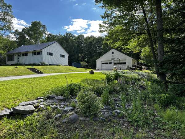 13 Lewis ST, Greenville, ME 04441