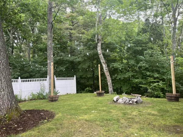 Sabattus, ME 04280,65 Riley RD