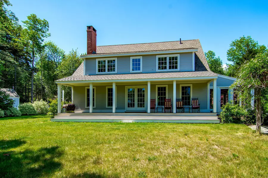 101 Parker Point RD, Blue Hill, ME 04614