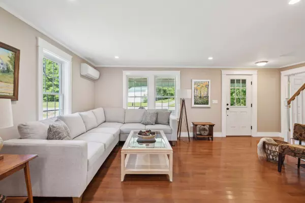 Freeport, ME 04032,13 Old Flying Point RD