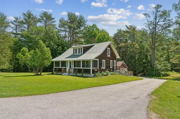 13 Old Flying Point RD, Freeport, ME 04032