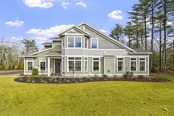 South Portland, ME 04106,3 Curlew CT #2