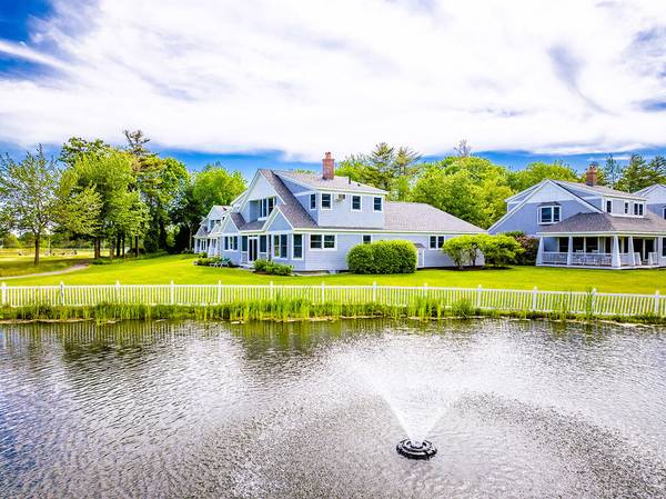 33 Village WAY #33, Rockport, ME 04856