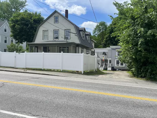 437 Court ST, Auburn, ME 04210