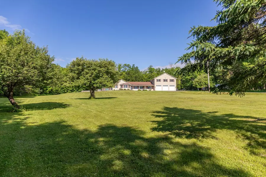 78 Gray Hill RD, Dover-foxcroft, ME 04426