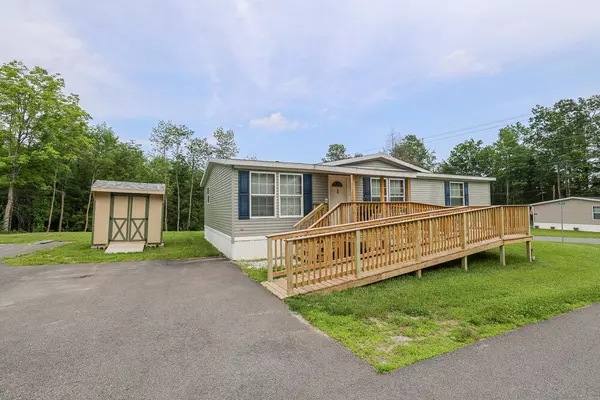 Waterville, ME 04901,1 Furn DR